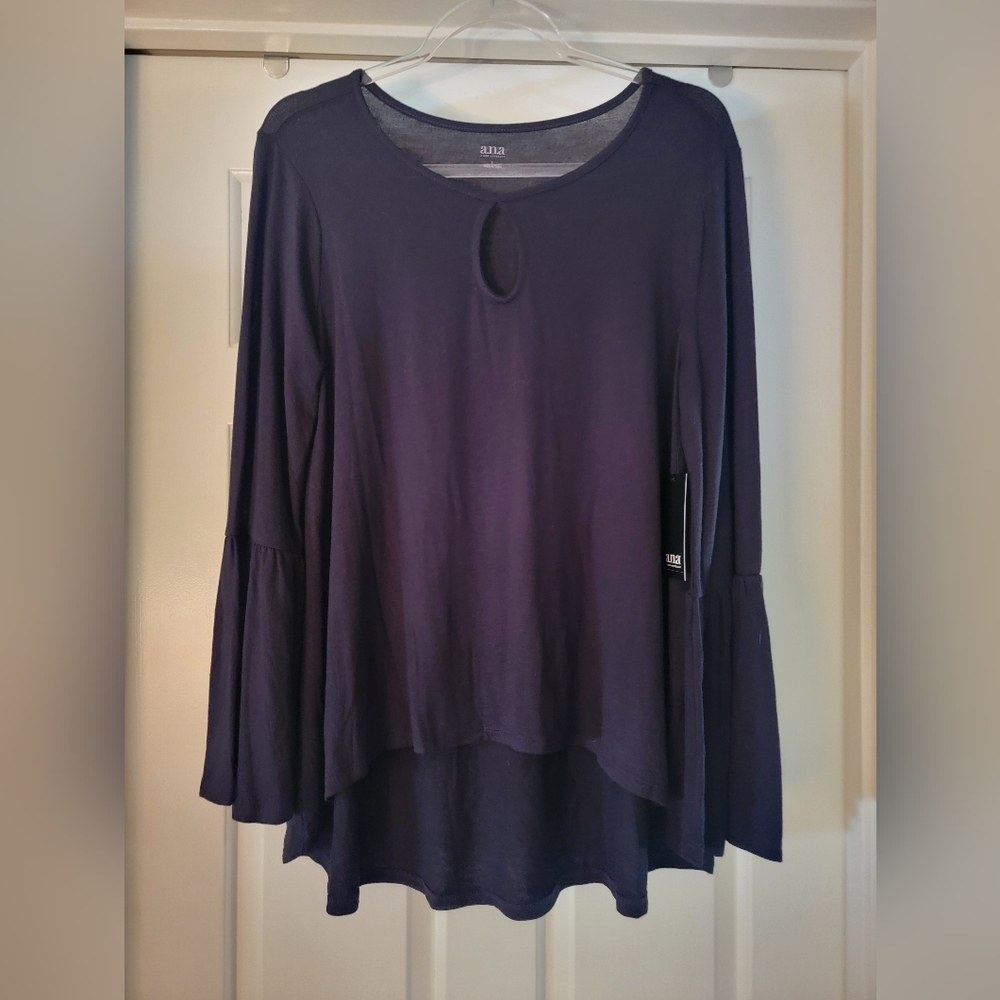 NWT a.n.a (A New Approach) Black, Long Sleeve Hi-Lo Hemmed Top - Large